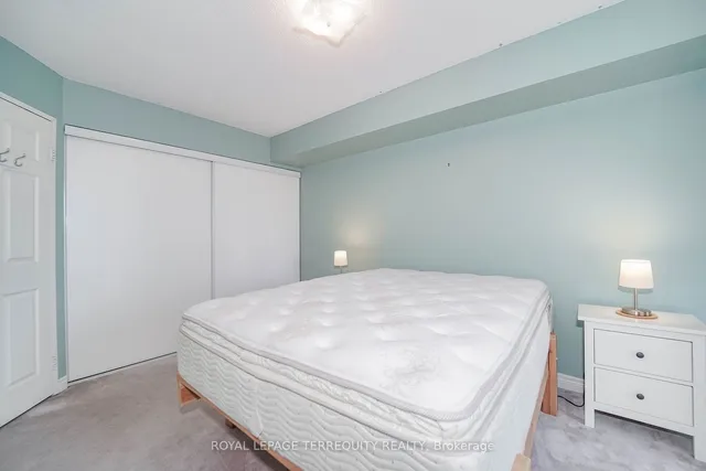 Additional image 17 of 43 Eglinton Ave Unit 1708