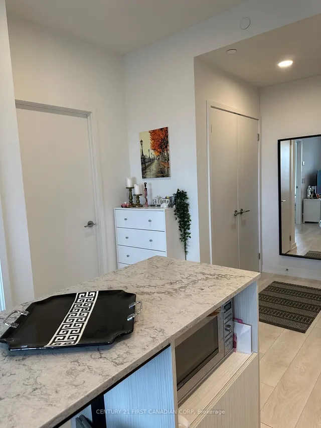 Additional image 3 of 225 Sumach St Unit 2810