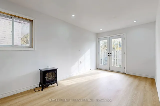 Additional image 9 of 14 Greenhills Sq