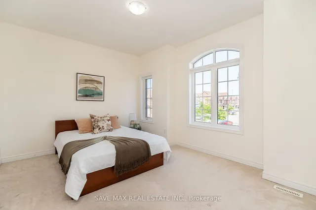 Additional image 26 of 67 Humberstone Cres