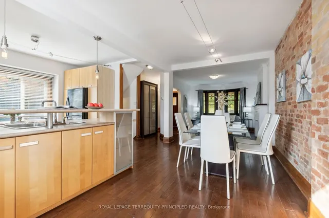 Additional image 8 of 39 Oakwood Ave