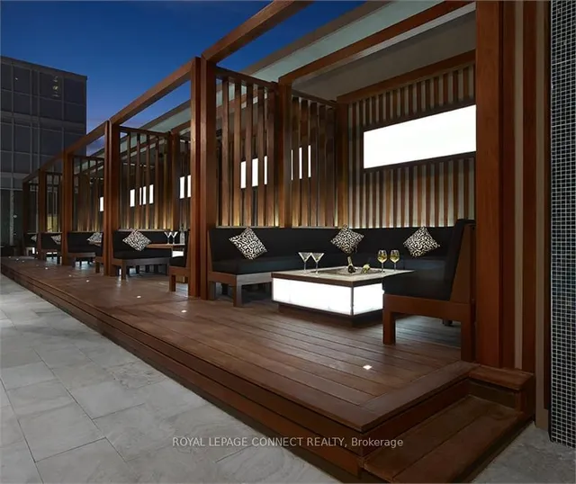 Additional image 29 of 20 John St Unit 922