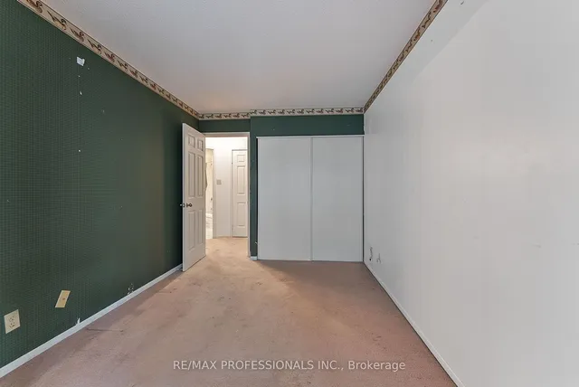 Additional image 8 of 717 Bay St Unit 602