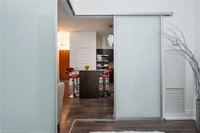 Additional image 23 of 215 Queen St Unit 102