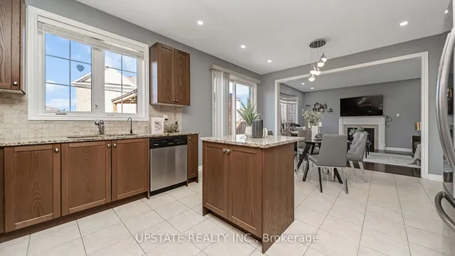 Additional image 40 of 22 Adeline Crt