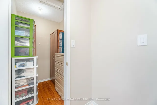 Additional image 18 of 86 Summerdale Cres