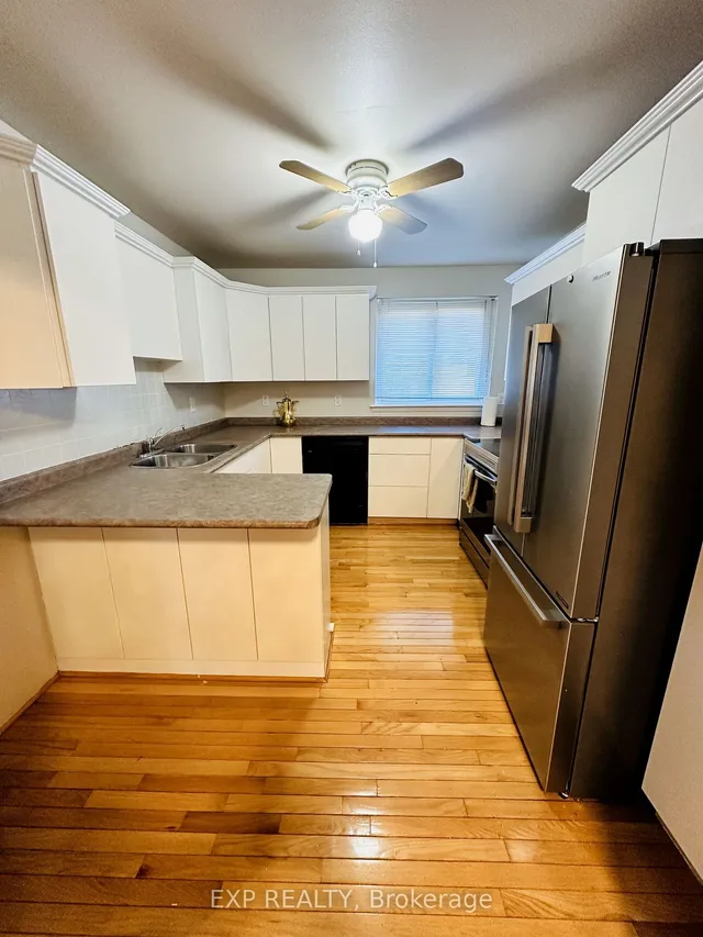 Additional image 3 of 22 Rosset Cres Unit 22