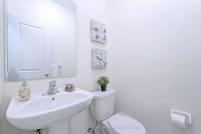 Additional image 13 of 29 Adventura Rd