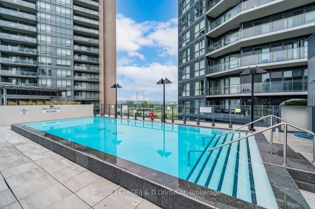 Additional image 28 of 10 Park Lawn Rd Unit 910