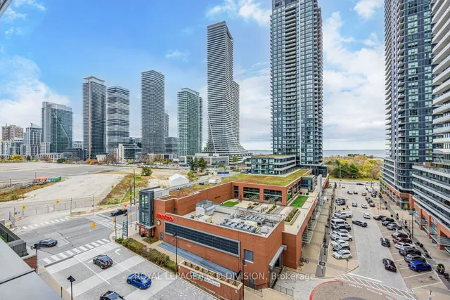 Additional image 24 of 10 Park Lawn Rd Unit 910