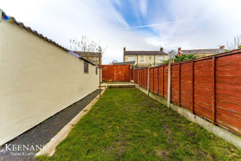 Additional image 28 of Leamington Avenue, Burnley