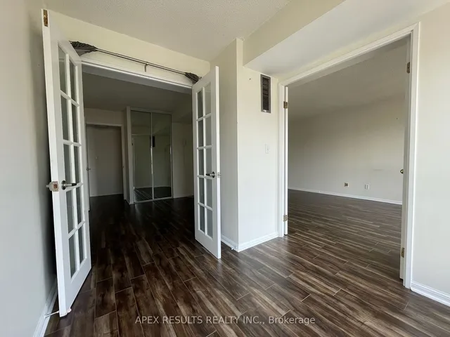 Additional image 22 of 7 Carlton St Unit 1711