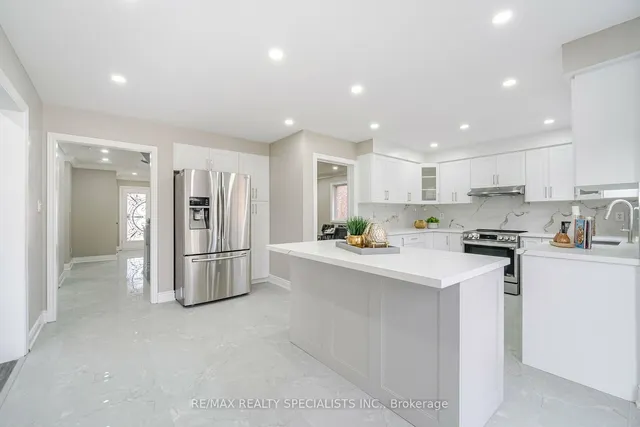 Additional image 11 of 32 Giza Cres