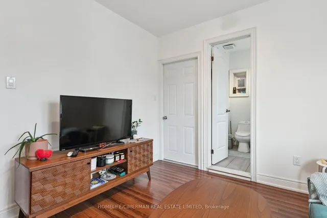 Additional image 11 of 660 Crawford St