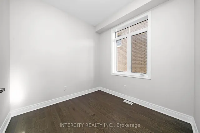 Additional image 5 of 75 Claremont Dr