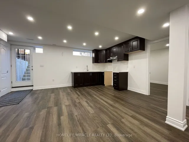 Additional image 23 of 84 Roulette Cres