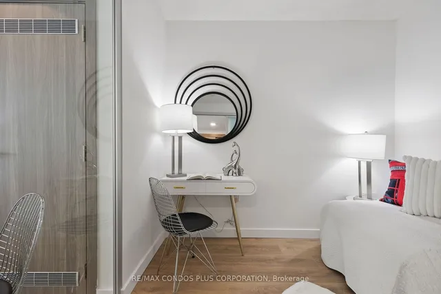 Additional image 16 of 38 Widmer St Unit 810