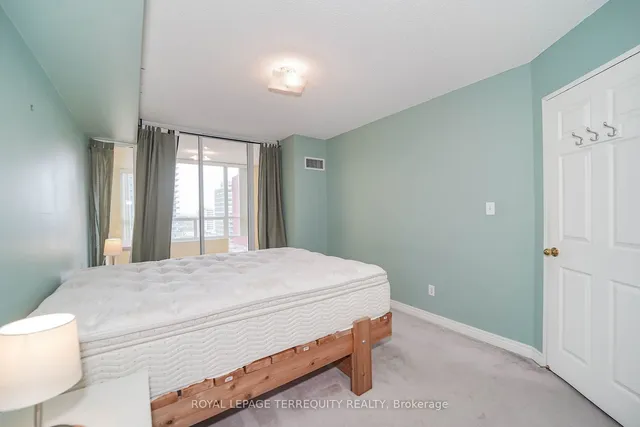 Additional image 20 of 43 Eglinton Ave Unit 1708