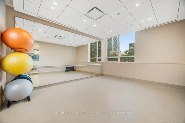 Additional image 19 of 25 Broadway Ave Unit 1907