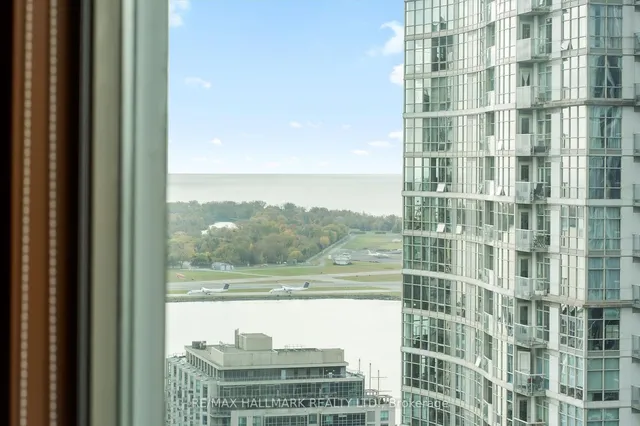 Additional image 35 of 81 Navy Wharf Crt Unit 3803