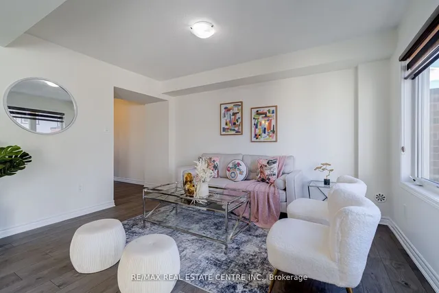 Additional image 20 of 4 Metro Cres