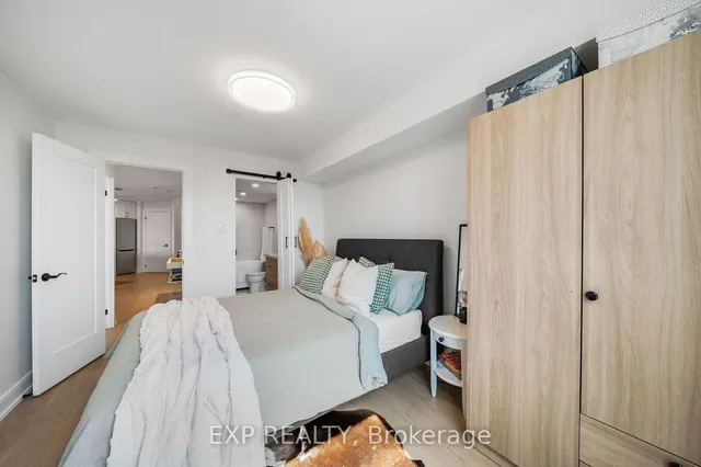 Additional image 16 of 77 Maitland Pl Unit 1905
