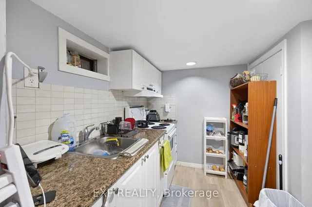 Additional image 32 of 37 Vine Ave