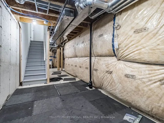 Additional image 32 of 72 Fruitvale Circ