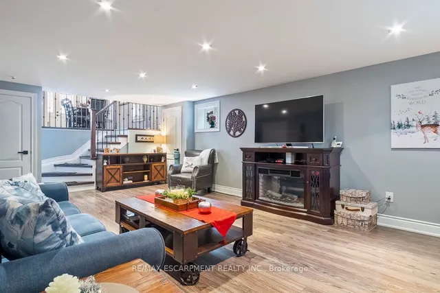 Additional image 29 of 24 WILLIS Dr