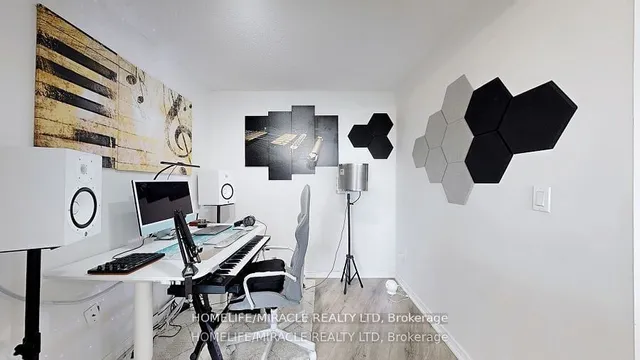 Additional image 16 of 18 Valley Woods Rd Unit Ph311