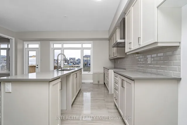 Additional image 15 of 43 Goodview Dr