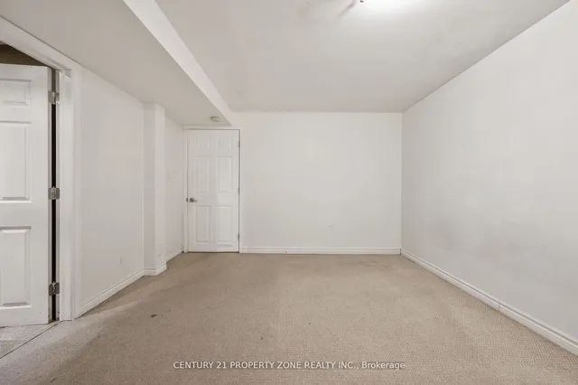 Additional image 31 of 11 Corona Gate