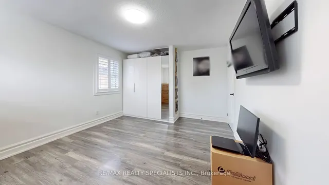 Additional image 36 of 61 Braidwood Lake Rd