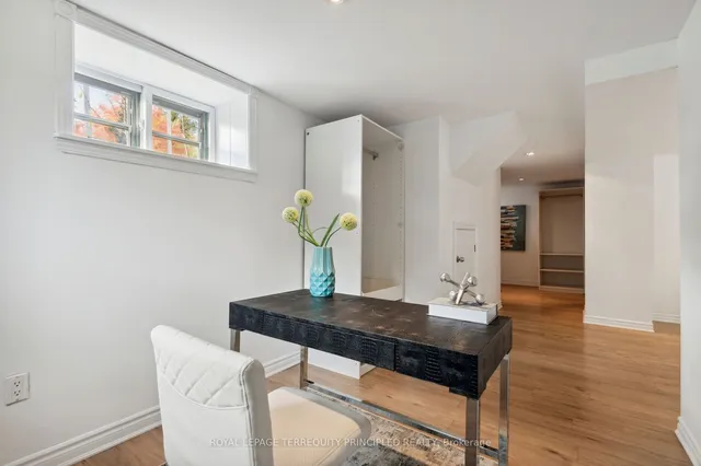 Additional image 28 of 39 Oakwood Ave