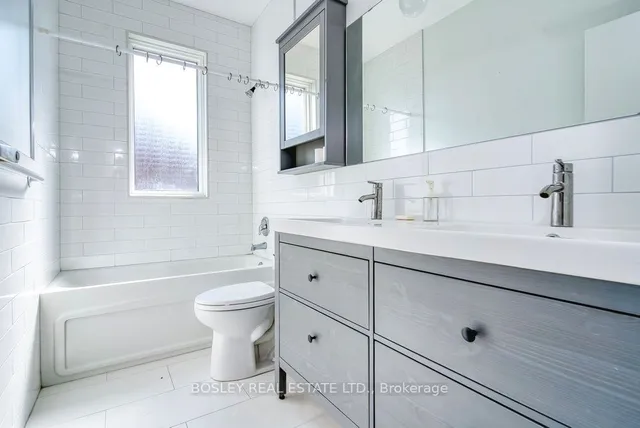 Additional image 9 of 2909 Dundas St