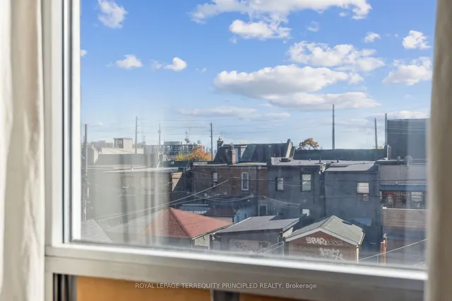 Additional image 31 of 39 Oakwood Ave