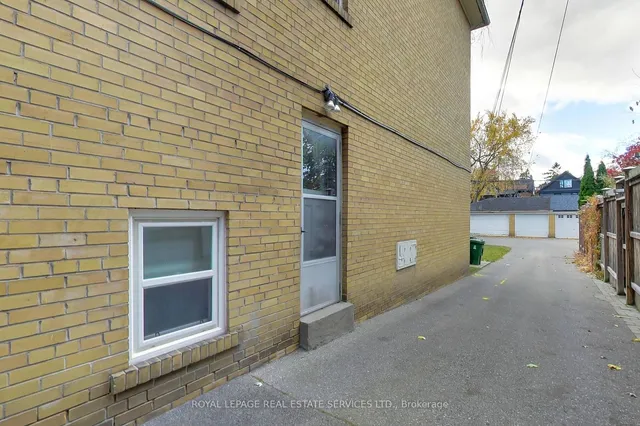 Additional image 23 of 118 High Park Ave