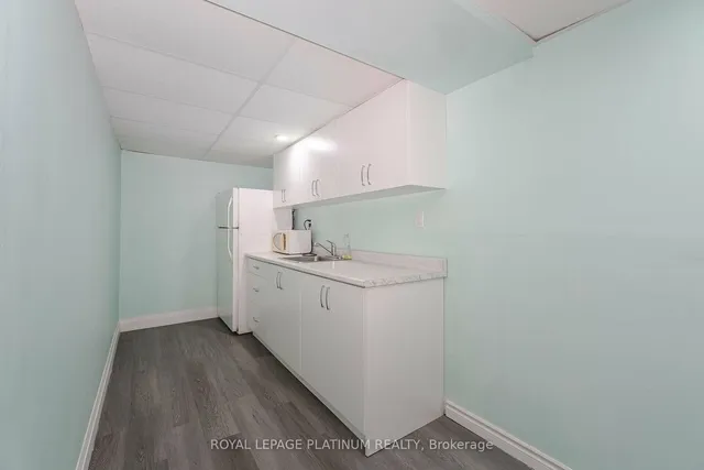 Additional image 27 of 3 Hollyhedge Crt