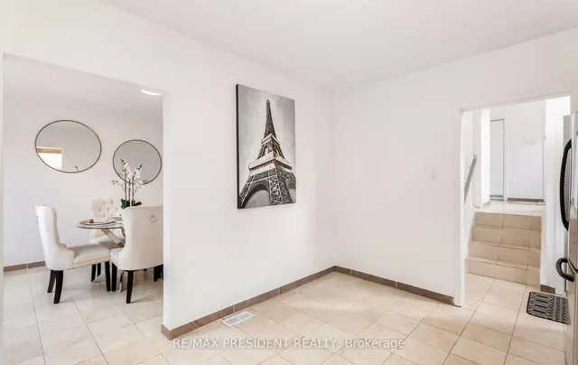 Additional image 16 of 3 Clayhall Cres