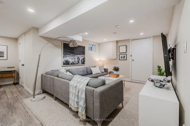 Additional image 21 of 48 Lockwood Rd