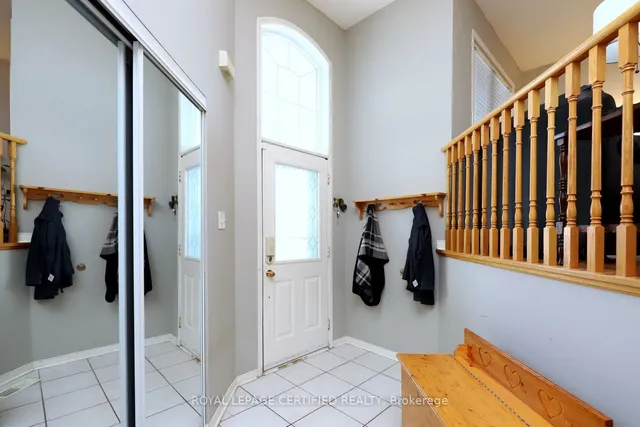 Additional image 3 of 95 Vintage Gate