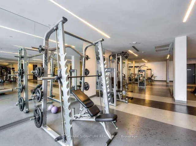 Additional image 26 of 51 East Liberty St Unit 908