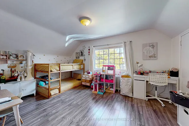 Additional image 17 of 110 Prince Edward Dr