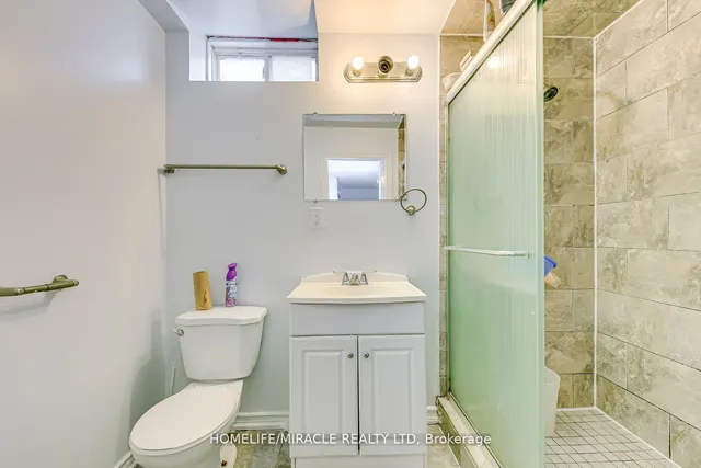 Additional image 35 of 63 Portrush Tr