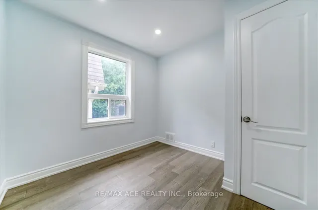 Additional image 17 of 20 Martindale Rd