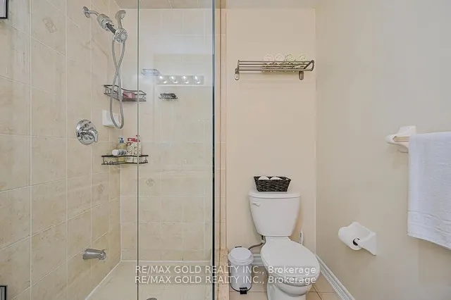 Additional image 29 of 31 Bergamont Rd