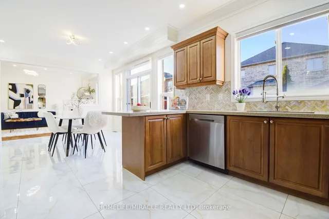 Additional image 10 of 55 Lyndbrook Cres