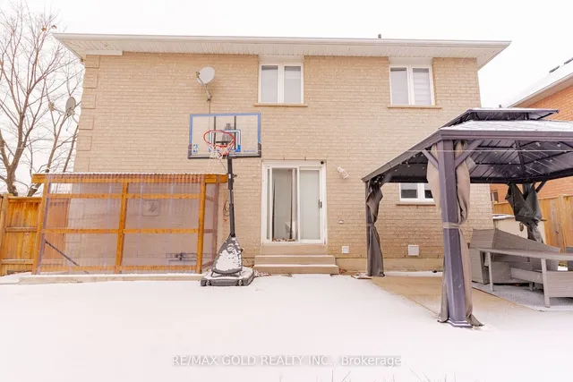 Additional image 40 of 41 Kalahari Rd