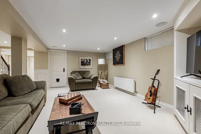 Additional image 18 of 106 Brooke Ave