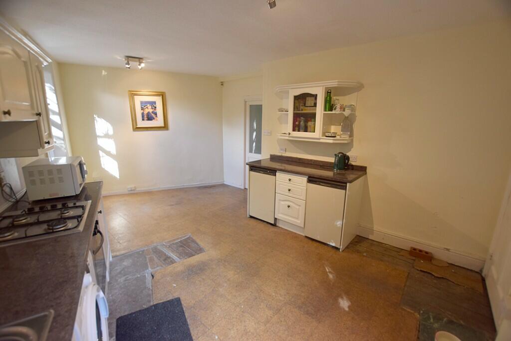 Additional image 7 of 65 Halifax Road, Burnley, Lancashire, BB10 3QN